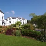 Seaview House 4*