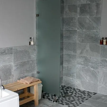 Seaview House 4*