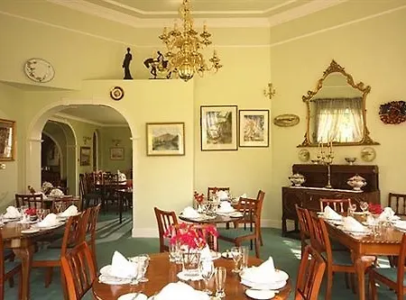 Seaview House 4*