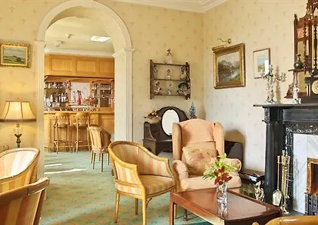 Seaview House Hotell 4*